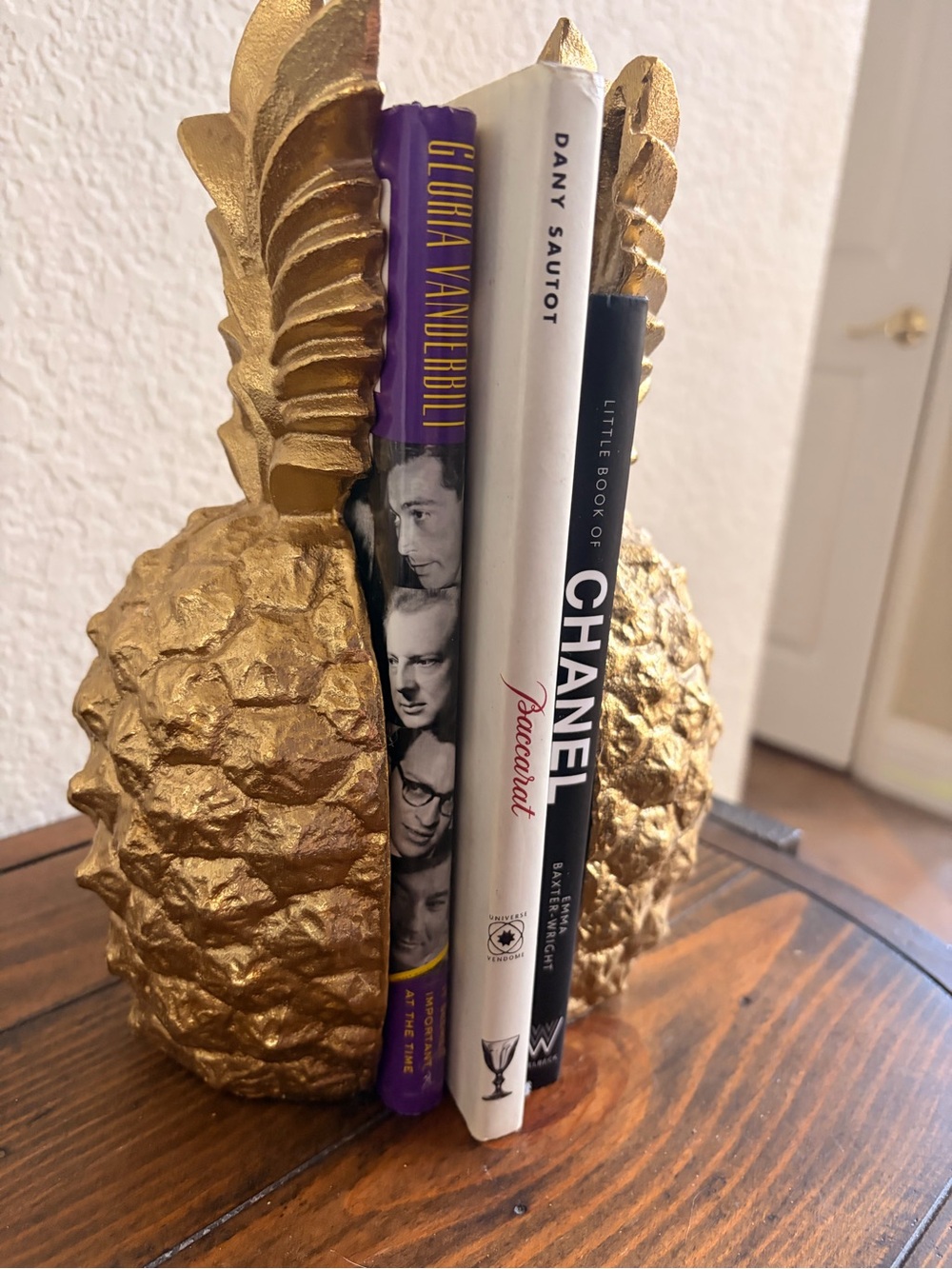 Gold Pineapple Bookends – Decorative Home Accent